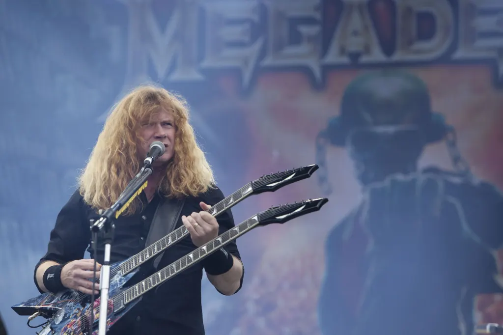 Dave Mustaine of Megadeth performing at Sonisphere 2011